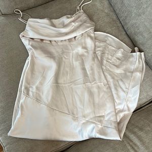 Selfie Leslie champagne dress